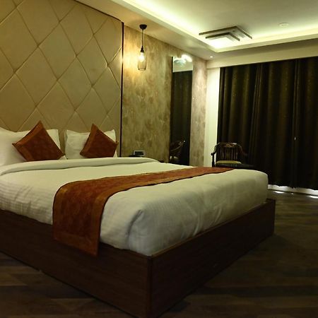 The Triumph Hotel Waranasi Zewnętrze zdjęcie