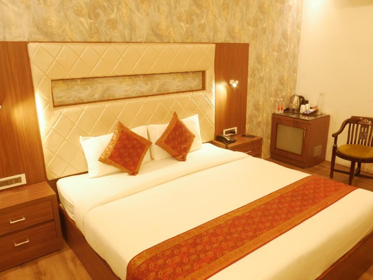 The Triumph Hotel Waranasi Zewnętrze zdjęcie