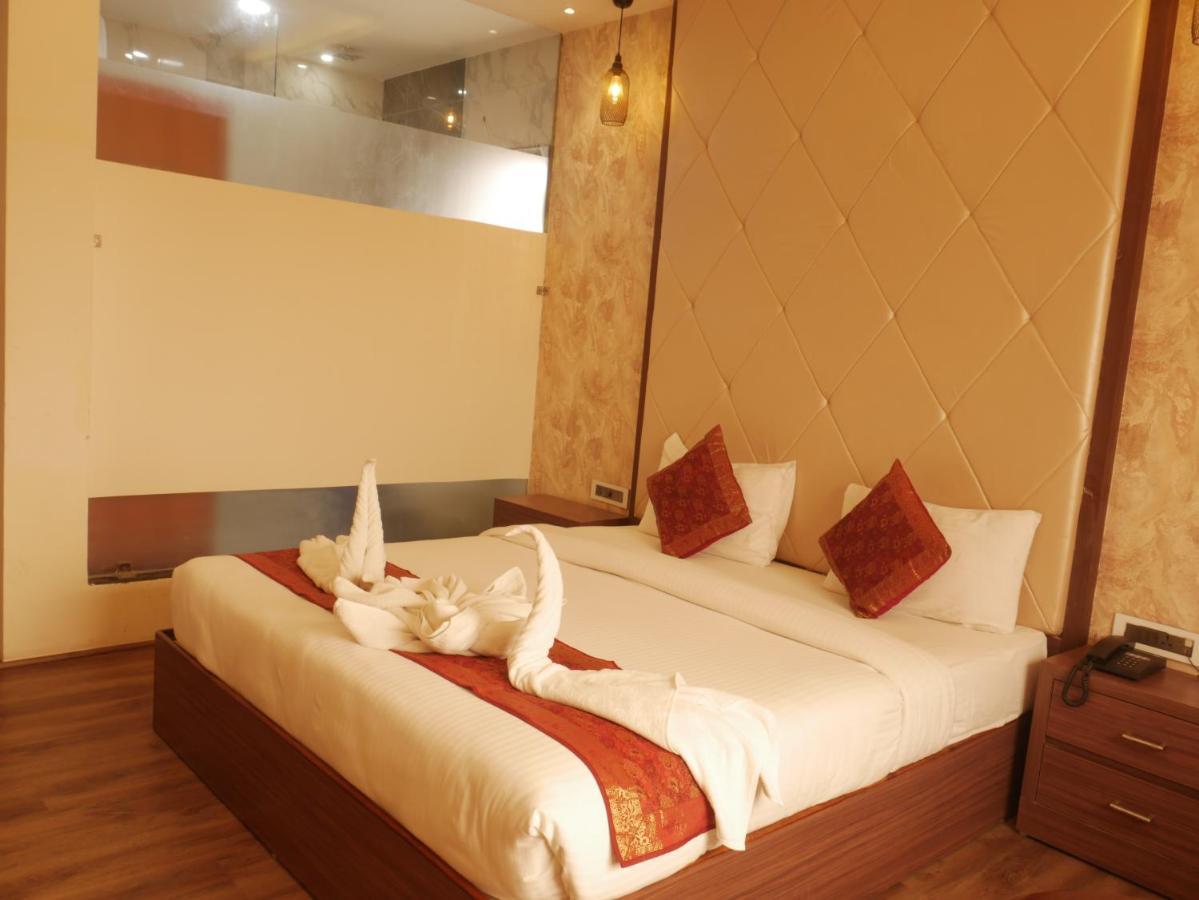 The Triumph Hotel Waranasi Zewnętrze zdjęcie